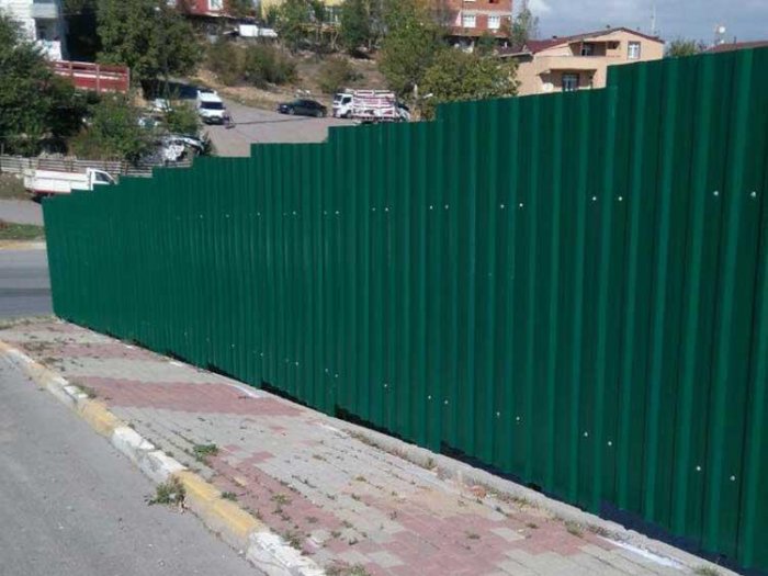 karaca işaat şantiye kenarı kalvaniz sac osb su kontrası reklam afiş branda demir pofil şantiye kena