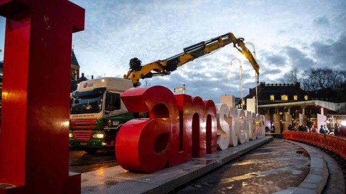 AMSTERDAM TABELASI meydan harfi