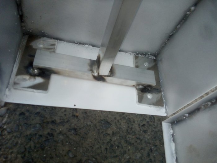 ülke şehir meydan tabelası meydan harfleri şehirmeydanında büyük harf meydan şehir ismi tabelası