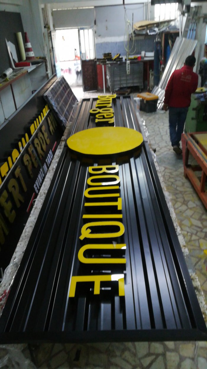 Burger boutıQue  kalvaniz sac üzerine kutu harf tabela çeşitleri kalvaniz sac tabela 